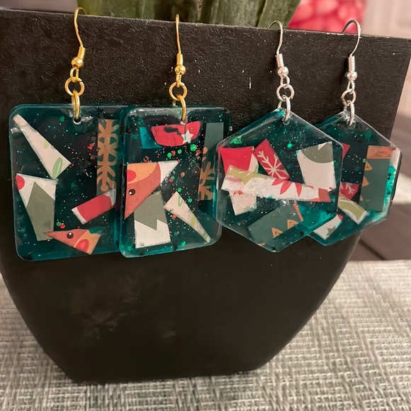 XMAS Handmade Festive Medium Holiday Earrings Green Rectangle - Picture 10 of 10